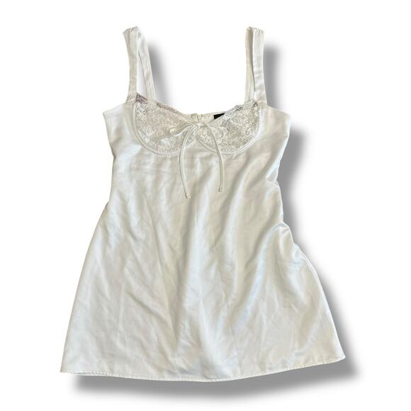 Forever 21 Dresses & Skirts - Forever 21 White‎ Satin Slip Dress Lace Bust Mini Dress Women’s Size Large L